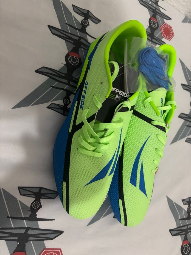 Botas de fútbol OFFISIDE neón y azul