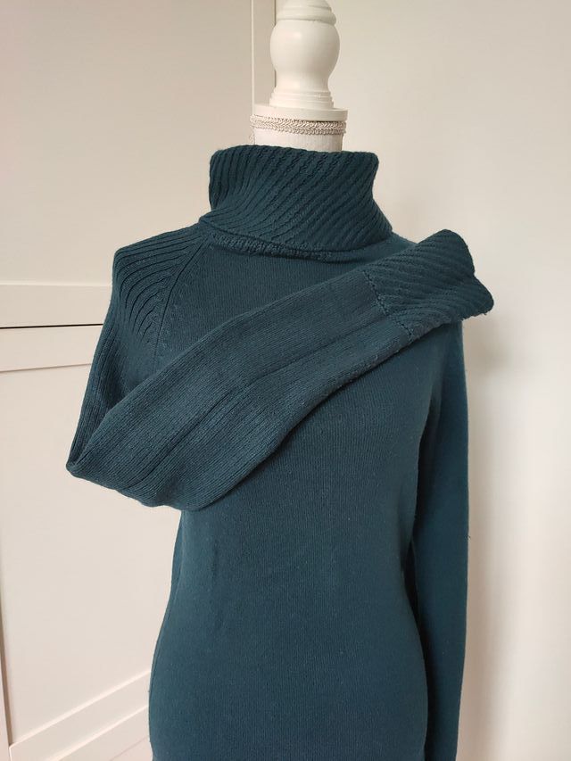 Abito in lana Levi's collo alto
Cashmere /ancora