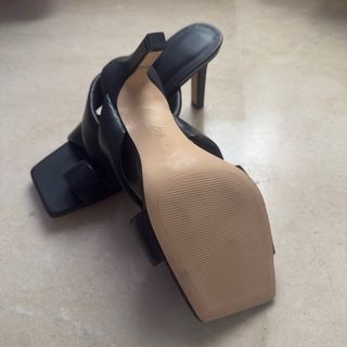 Sandalias tacón Zara T.40 negras