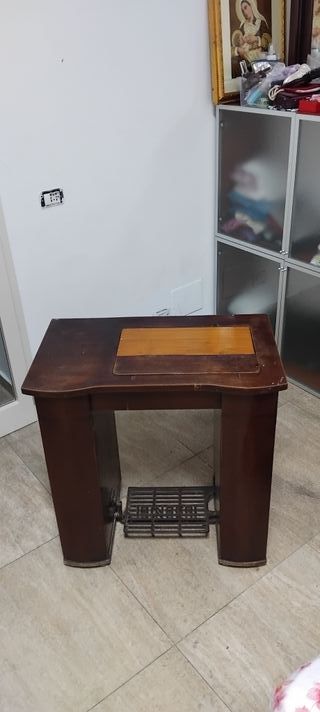 Macchina da cucire Singer vintage