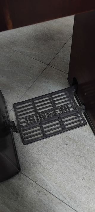 Macchina da cucire Singer vintage