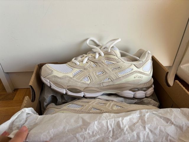 Zapatillas Asics Gel Beige/Blanco