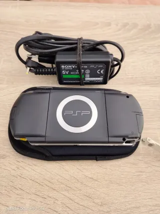 Consola Sony PSP Negra + Accesorios