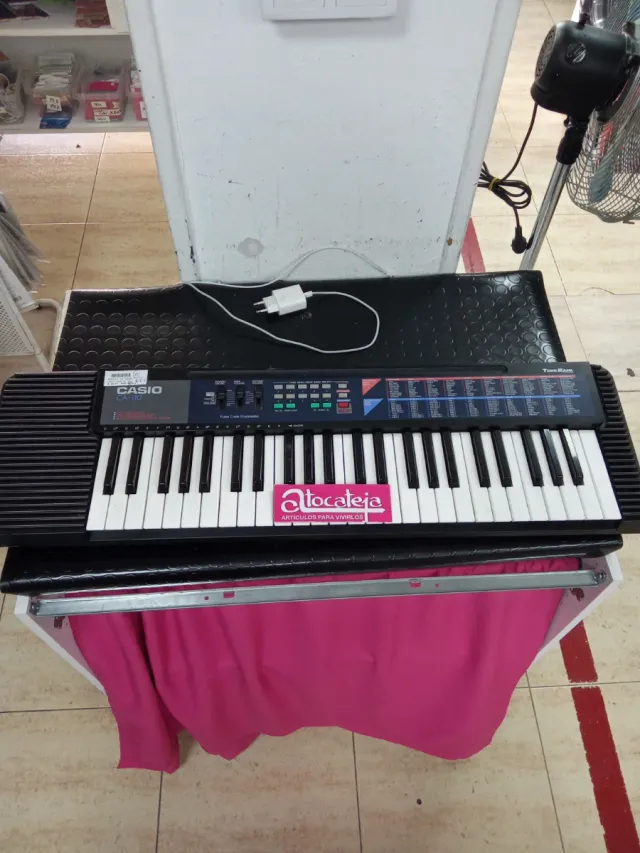 Órgão Casio CA-110