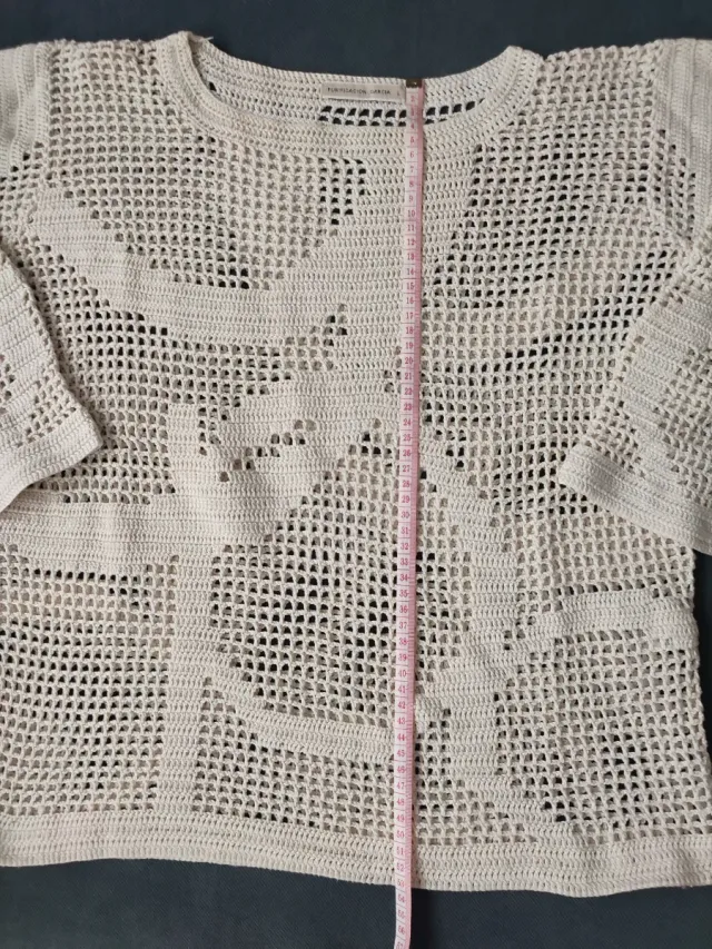 Jersey de crochet beige de Purificación García 