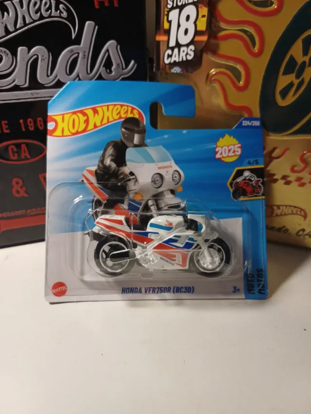 Lote Hot Wheels 4 coches 