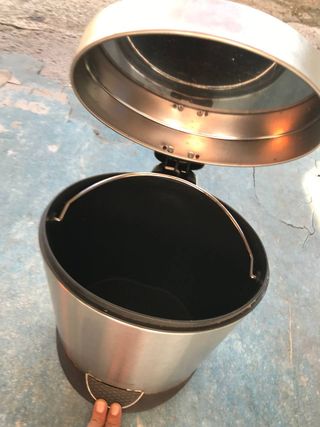 Cubo basura baño metal y plástico