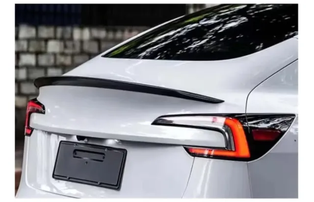 Alerón Tesla Model 3 Carbono