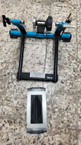 Rodillo Tacx ONE azul casi nuevo