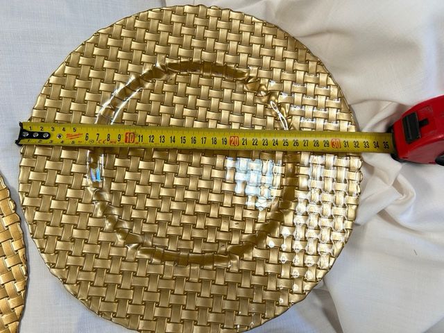 Piatti bassi in cristallo dorato, disponibili 300 unità