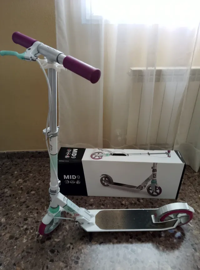 Patinete Oxelo MID9 blanco y morado