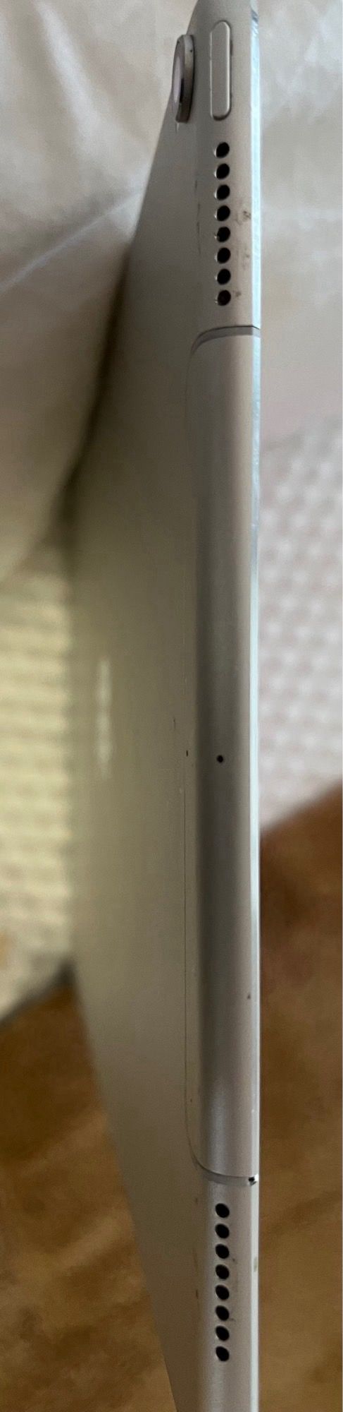 iPad Pro 10.5 256 GB Wi-Fi + 4G A1709 con caja