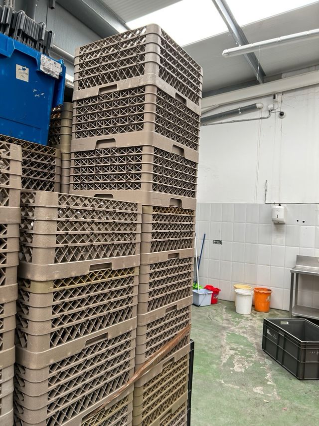 Cestini in plastica per il trasporto di occhiali