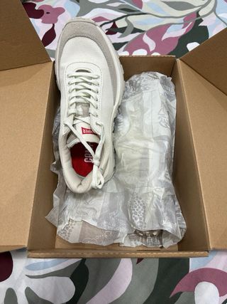 Camper Playeras Beige/Blanco