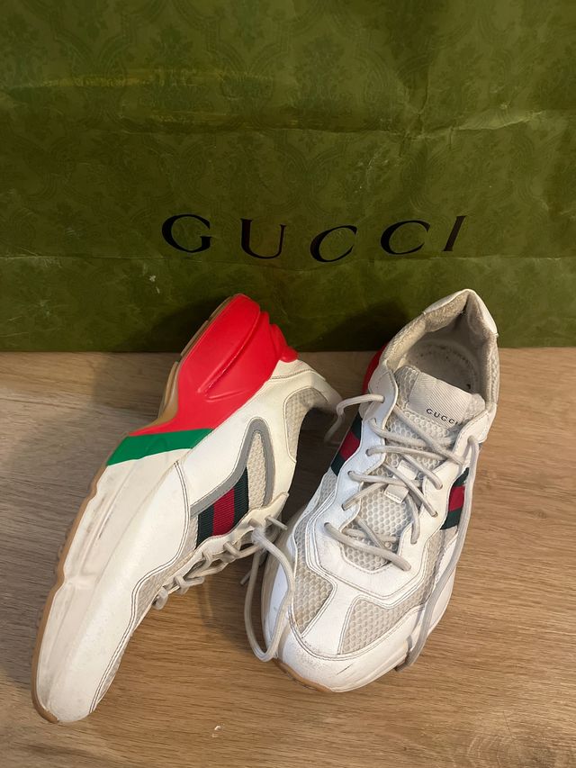 Zapatillas Gucci Blancas y Rojas