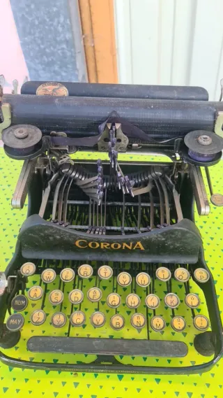 Máquina de escribir Corona antigua 1917