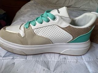 Sneakers bianche e oro con glitter