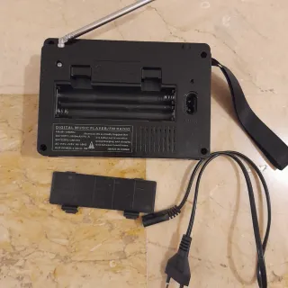 Radio Kemai Portátil