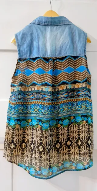 Originale camicetta smanicata Denim & Fantasia.