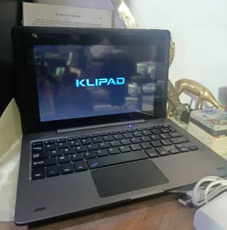 Computer portatile/tablet touch convertibile KLIPAD KL 4888