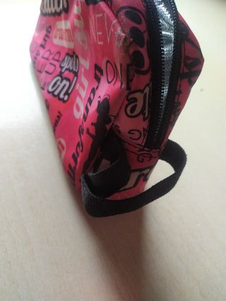Estuche Miraculous Ladybug y Cat Noir