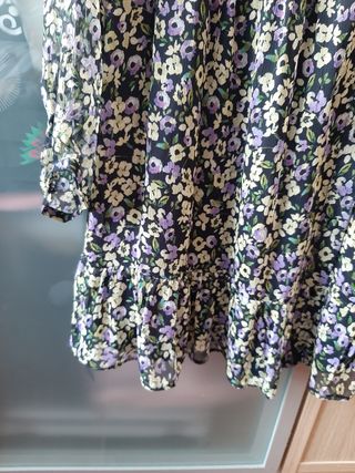 Vestido Zara flores talla L