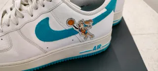 Nike Air Force 1 Warner Bros Edición Limitada