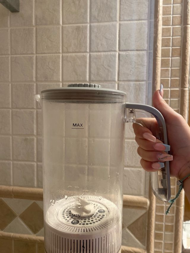 Jarra de agua hidrogenada