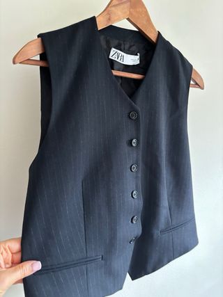 Traje Zara Chaqueta y Falda Negro