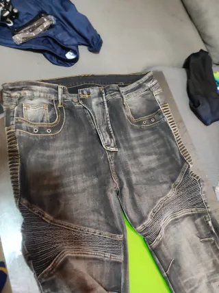 Pantalón vaquero moto con proteccione