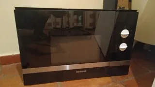 Microondas encastrable no calienta