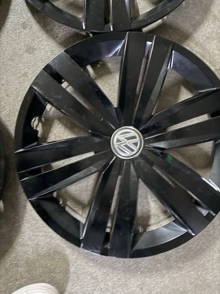 Tapacubos VW Volkswagen 16' Negros Originales