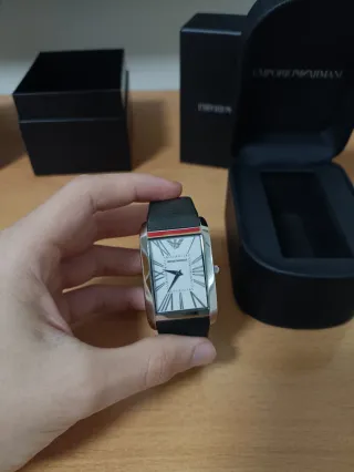 Reloj Emporio Armani Rectangular Plata Negro