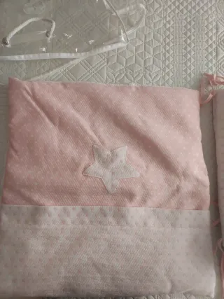 Chichonera, funda y edredón minicuna rosa