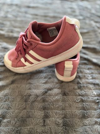 Playeras Adidas Rosas y Blancas Talla 40