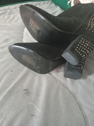 Botines de tacón negros