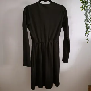 Vestido negro Pieces manga larga