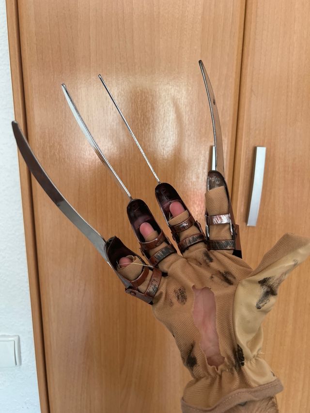 Mano Freddy Krueger Rubie's