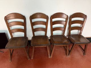 Conjunto mesa y 4 sillas roble