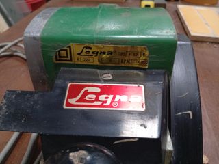 Cepillo carpintero eléctrico Legna