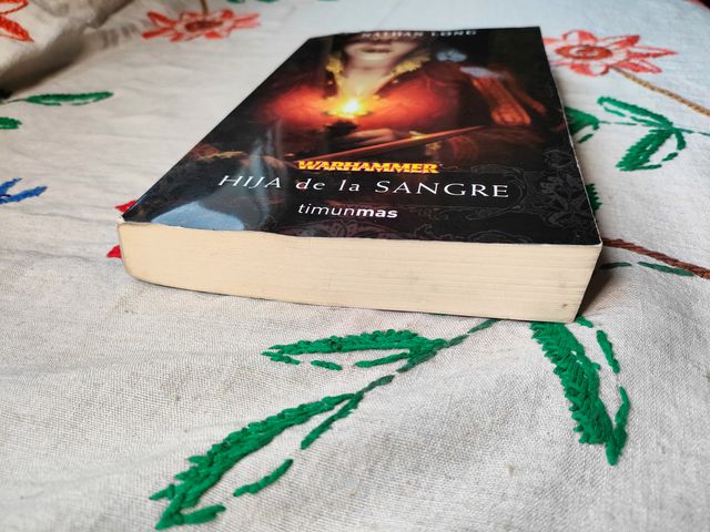 Hija de la Sangre. Warhammer. Timun Mas