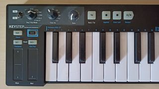 Arturia Keystep Controlador Secuenciador MIDI
