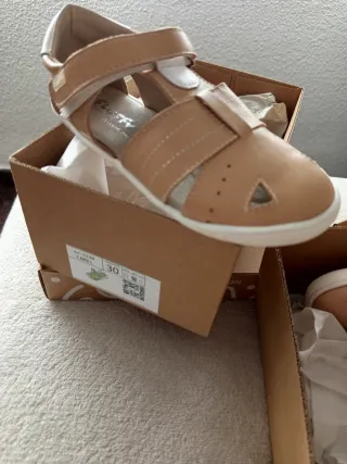 Zapatos niña respetuosos sin estrenar talla 30 pak