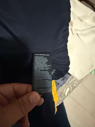 Plumas Tommy Jeans Amarillas