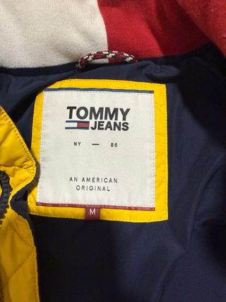 Plumas Tommy Jeans Amarillas