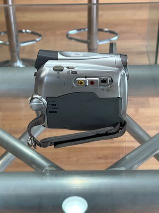 Cámara MiniDV Canon MV901 Plata