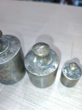 Pesas de bronce antiguas