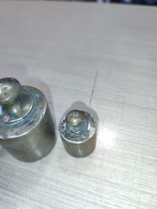 Pesas de bronce antiguas