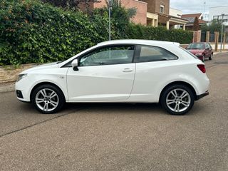 -SEAT Ibiza SC 1.6 TDI 105cv Sport -
