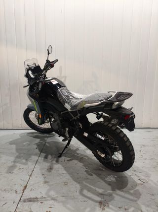 CFMOTO 450 MT
